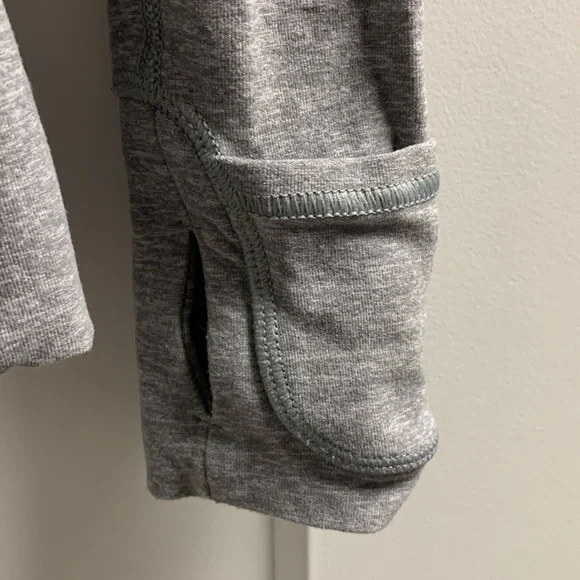 Lululemon running top - Picture 4 of 5